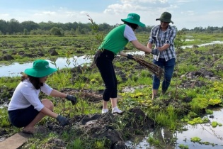 Doanh nghiệp phối hợp khôi phục rừng đặc dụng tại Khu bảo tồn Đất ngập nước Láng Sen
