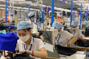 TP.HCM: Cần gỡ khó cho doanh nghiệp khi tăng mức lương tối thiểu