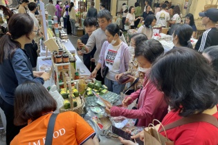 Gần 1.000 nông đặc sản hội tụ tại phiên chợ “Tết xanh - Quà Việt” 2024