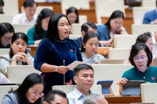 Việc dạy thêm của giáo viên được quy định ra sao?