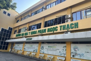 Yêu cầu Đại học Y khoa Phạm Ngọc Thạch trả học phí chênh lệch cho sinh viên