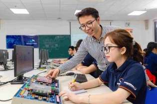 Các chuyên gia nói gì về dự thảo chương trình đào tạo bán dẫn hệ đại học?