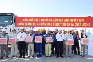 Nghệ An và ACV bàn giải pháp đẩy nhanh tiến độ các dự án tại Sân bay Vinh