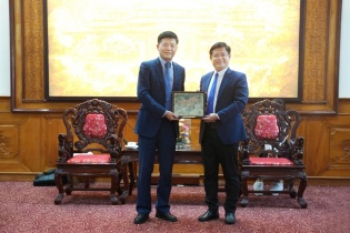 Huế luôn sẵn sàng đón tiếp và đồng hành cùng các doanh nghiệp, nhà đầu tư Trung Quốc Huế luôn sẵn sàng đón tiếp và đồng hành cùng các doanh nghiệp, nhà đầu tư Trung Quốc