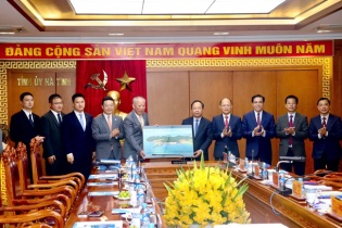 Tập đoàn Thái Bình Dương (Trung Quốc) làm việc với tỉnh Nghệ An, Hà Tĩnh