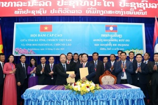 Hội nghị cấp cao và ký kết hợp tác giữa Hà Tĩnh và Bolikhămxay (Lào)