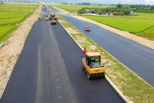 Hà Tĩnh: “Đầu tư công phải thực sự trở thành động lực thúc đẩy tăng trưởng”