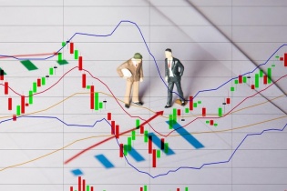 Thị trường hồi phục, cơ hội để giảm tỷ trọng hàng đầu cơ