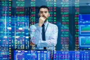 Thị trường đỏ lửa, VN-Index mất 57 điểm, 162 mã nằm sàn