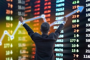 Lực bán lớn cuối phiên ở nhóm phân bón, VN-Index đi ngang