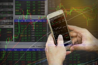 VN-Index về gần mốc 1.000 điểm, thanh khoản tăng đáng kể