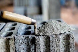 Lợi nhuận doanh nghiệp xi măng gấp nhiều lần cùng kỳ, tuy nhiên tồn kho tăng cao