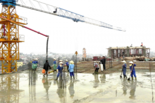 Một cổ phiếu tăng trần 11 phiên liên tiếp, thị giá gấp đôi trong 2 tuần