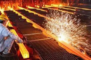 Hàng loạt cổ phiếu thép giảm sàn sau giai đoạn hồi phục