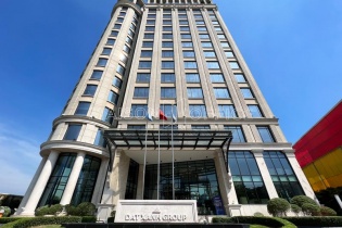 Nhiều lãnh đạo Đất Xanh đăng ký bán cổ phiếu, Chủ tịch cho Tập đoàn vay tối đa 300 tỷ đồng
