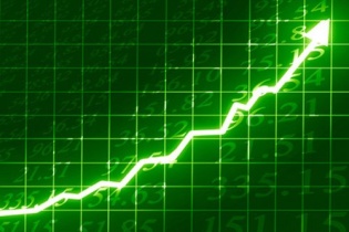 Một cổ phiếu địa ốc tăng giá gấp đôi sau nửa năm