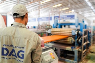 Doanh nghiệp lỗ kỷ lục, lãnh đạo Nhựa Đông Á tự nguyện không nhận thù lao