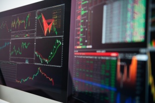 Góc nhìn TTCK tuần: VN-Index thường tăng trước lễ 2/9, có dấu hiệu đỉnh