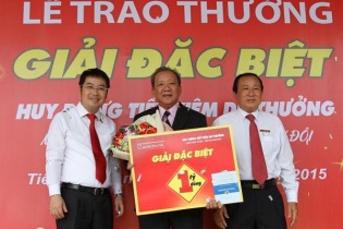 Agribank trao giải thưởng 1 tỷ đồng cho khách hàng