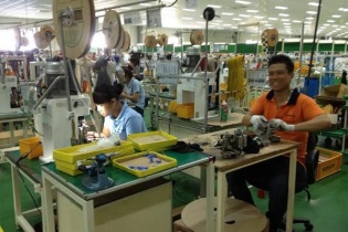 Doanh nghiệp FDI đang tiến về phía Bắc