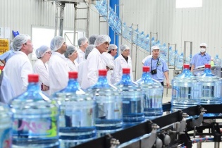 La Vie khánh thành dây chuyền sản xuất nước uống đóng chai 19 lít