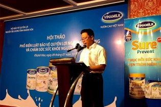 Vinamilk tổ chức phổ biến Luật Bảo vệ quyền lợi người tiêu dùng