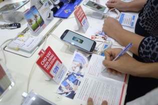 Khách hàng vay vốn mua điện thoại di động chiếm 70% tại Home Credit