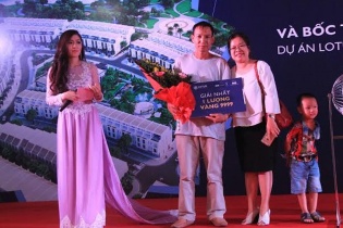  BIM Group – Syrena Việt Nam trao thưởng cho khách mua nhà Lotus Residences