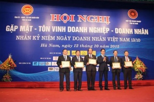 Hà Nam: Gặp mặt, tôn vinh doanh nghiệp, doanh nhân