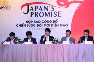 Sapporo "khoe" áo mới, hương vị mới