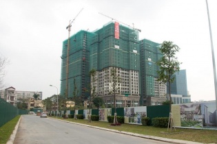 Cất nóc Dự án Home City Trung Kính