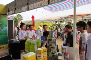Hơn 600 gian hàng tham gia Hội chợ Thương mại Quốc tế Festival Huế 2016