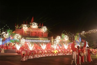 Rực rỡ sắc màu Lễ hội Hoa phượng đỏ - Hải Phòng 2016