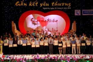 Chương trình "Gắn kết yêu thương – vui bước đến trường" huy động thêm hơn 30 tỷ đồng ủng hộ