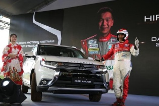 Mitsubishi ra mắt Outlander mới, giá 975 triệu đồng