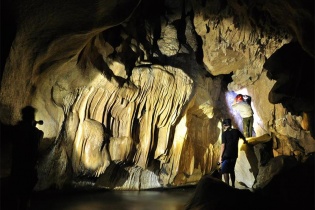 Tình cờ phát hiện hang động tuyệt đẹp, có thể trở thành "Sơn Đoòng của miền Bắc" 
