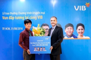 Vay tiền VIB, nhận học bổng 1 tỷ đồng