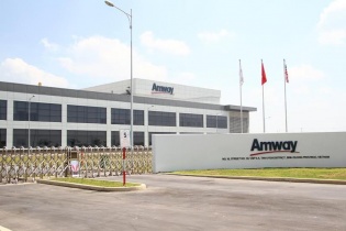 Amway nhận hai chứng nhận ISO 9001:2008 và ISO 22000:2005
