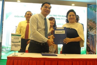 Vietcombank tài trợ 1.500 tỷ cho Vietconreal làm dự án bất động sản