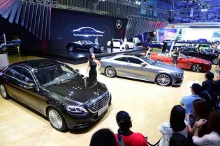 Mercedes - Benz trình diễn bộ sưu tập xe "tuyệt tác"