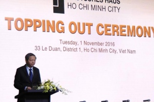 Cất nóc Ngôi nhà Đức - Tòa nhà tiết kiệm năng lượng nhất Việt Nam