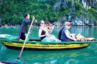 Quảng bá du lịch trên mạng xã hội với Why Vietnam