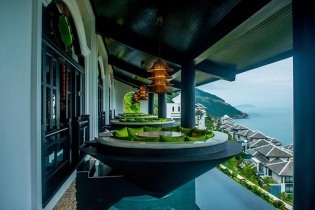 InterContinental Danang nằm trong Top 100 khách sạn hàng đầu thế giới