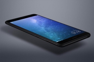 Mi Max 2 được bán với giá sốc 5,99 triệu đồng