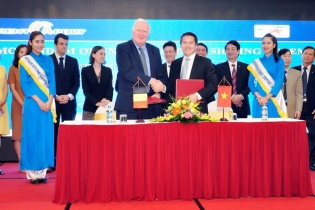 Vinalines và Rent-A-Port (Bỉ) ký bản ghi nhớ hợp tác khai thác Cảng Lạch Huyện