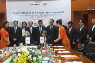 FPT bán tiếp cổ phần mảng phân phối cho Synnex