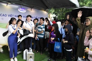 Vinamilk đồng hành cùng “Ngày hội việc làm Bách khoa 2017”