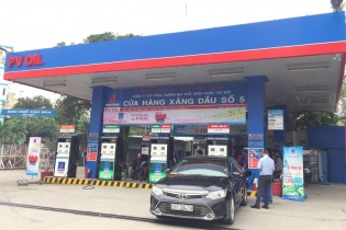 PV OIL giảm giá bán lẻ 500 đồng/lít xăng, dầu trong hai ngày đầu tháng 2
