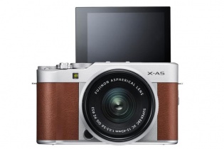 Ra mắt máy ảnh thời trang Fujifilm X-A5