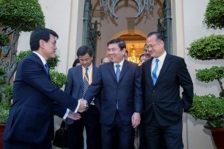 Doanh nghiệp Hồng Kông tới TP.HCM tìm cơ hội đầu tư hạ tầng, dịch vụ tài chính